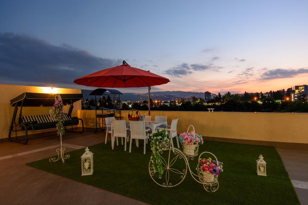 Apart Hotel Mx Tbilisi Exterior foto