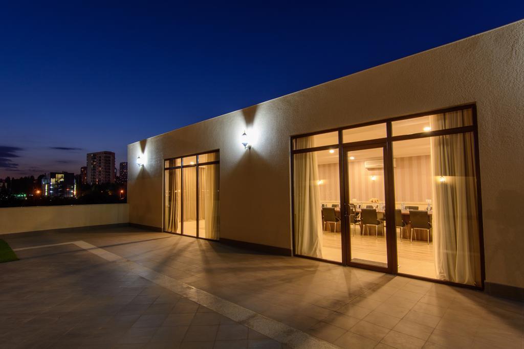 Apart Hotel Mx Tbilisi Exterior foto